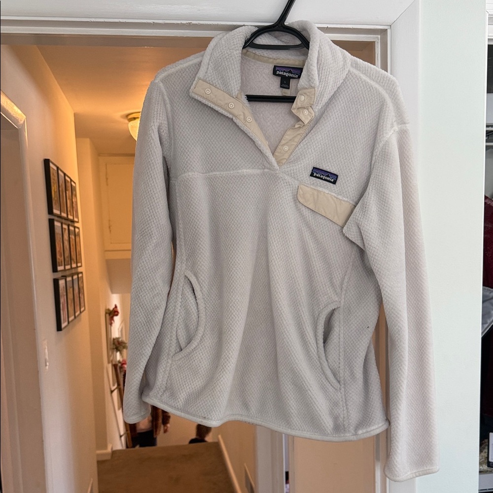 Patagonia Cream Fleece Pullover